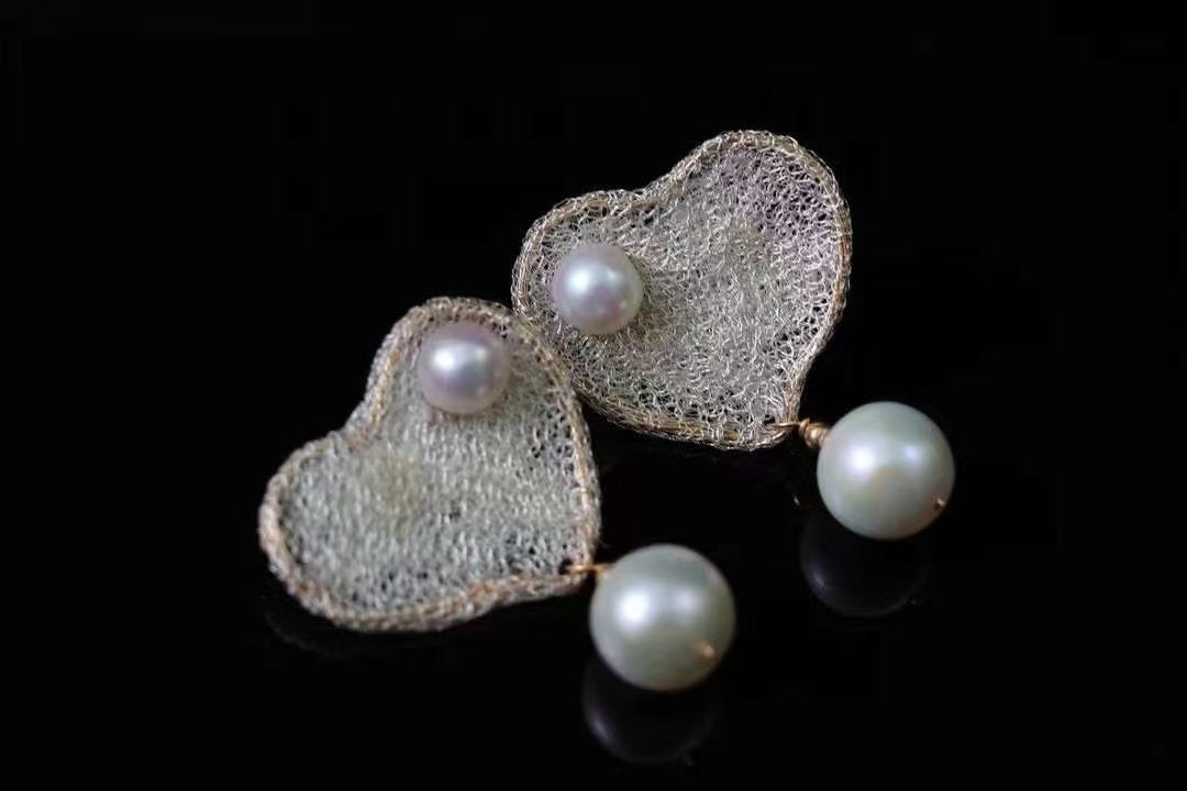 Arianna Pearl Earrings in gold-filled with freshwater pearl