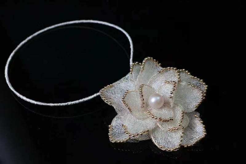 Clarissa Pearl Necklace in gold-filled with freshwater pearl