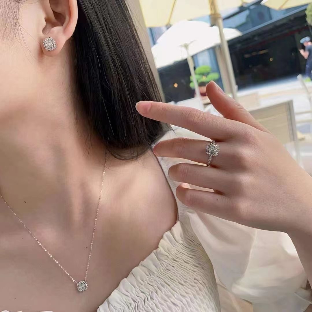 Edvige Pendant — view 3