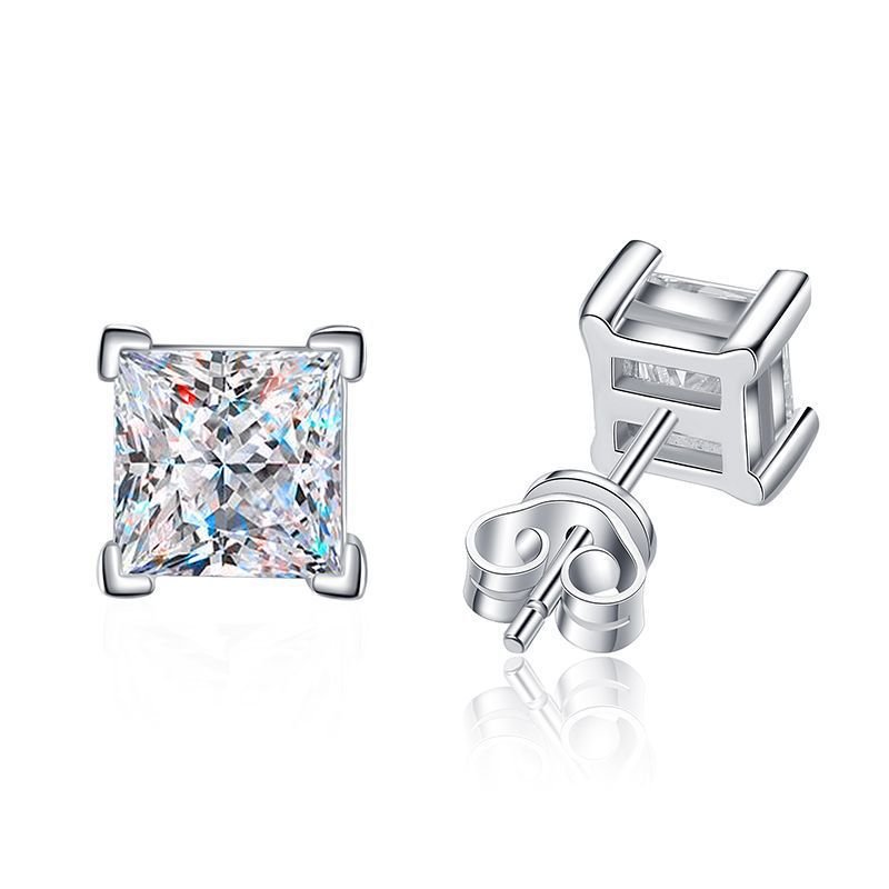 Elara Earrings in sterling silver with moissanite