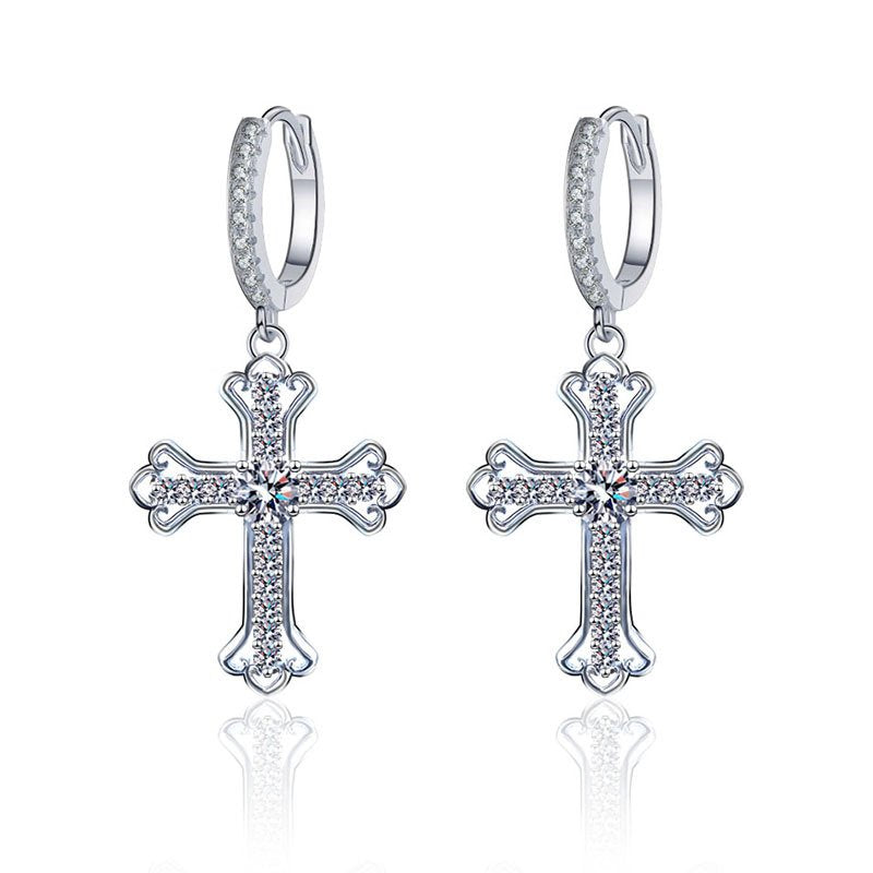 Emma Earrings in sterling silver with moissanite