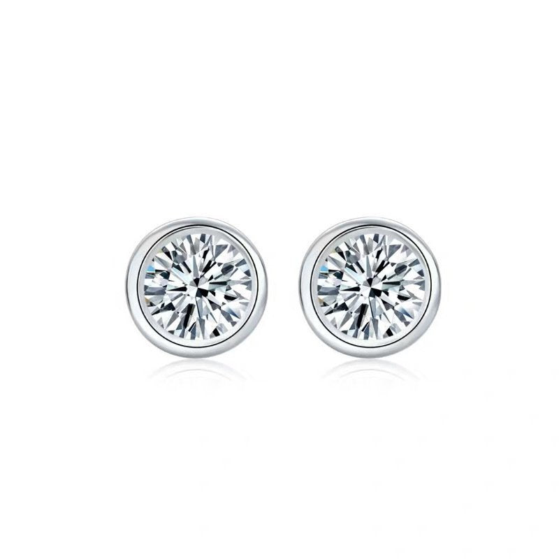 Giuditta Earrings in sterling silver with moissanite