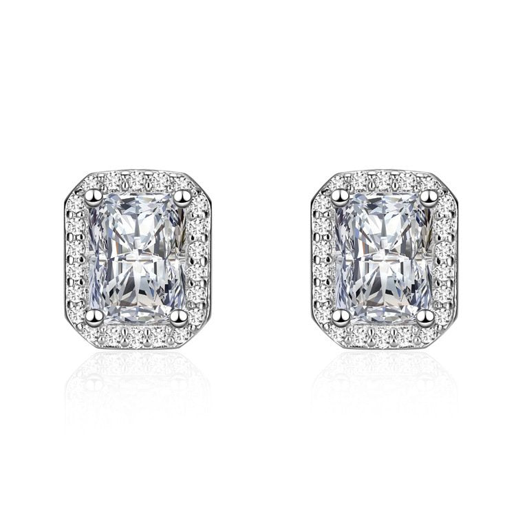 Linosa Earrings in sterling silver with moissanite
