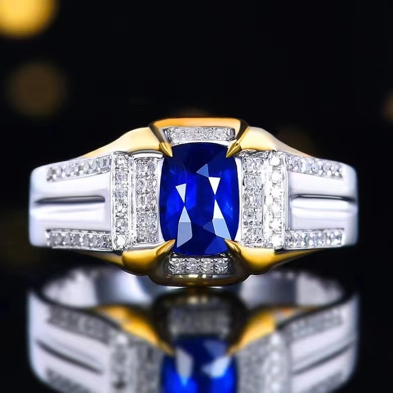 Malcesine Ring in 18K gold with natural sapphire