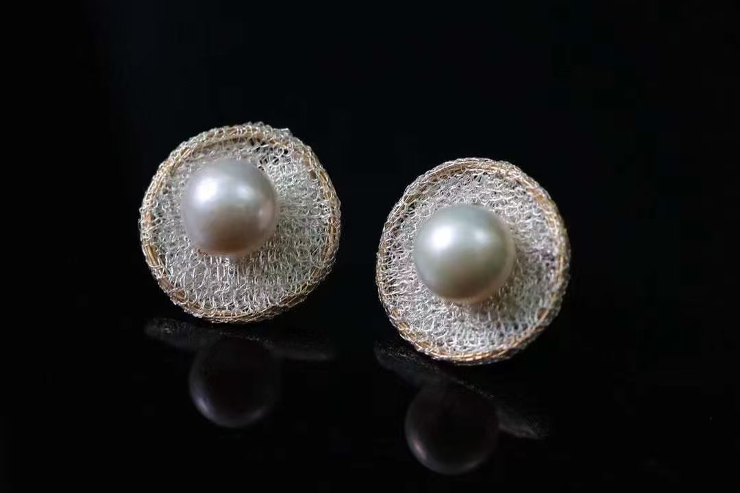 Murano Pearl Earrings in gold-filled with freshwater pearl