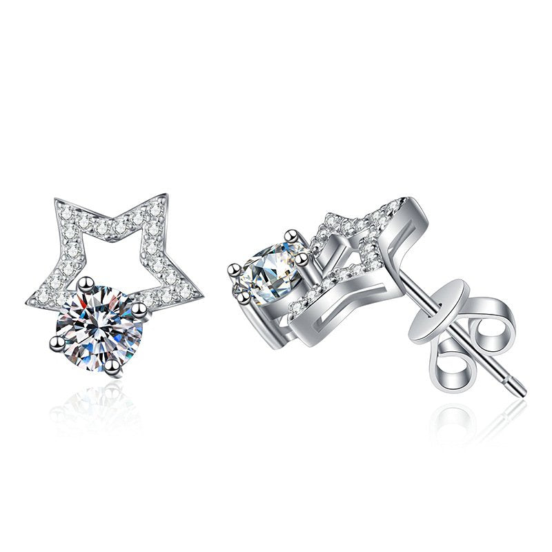 Nerina Earrings in sterling silver with moissanite