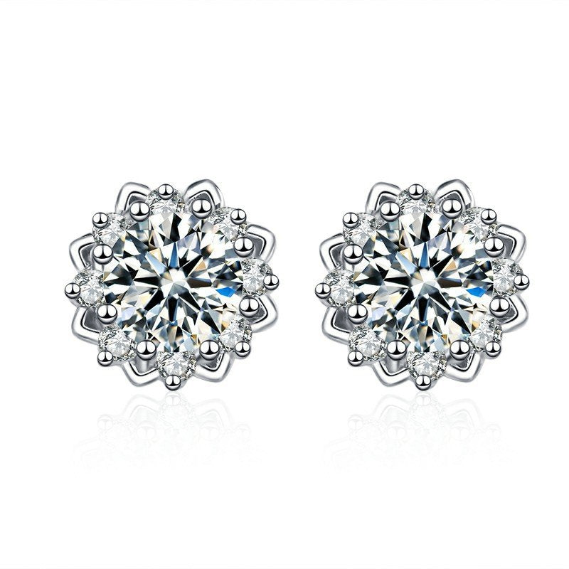 Priscilla Earrings in sterling silver with moissanite