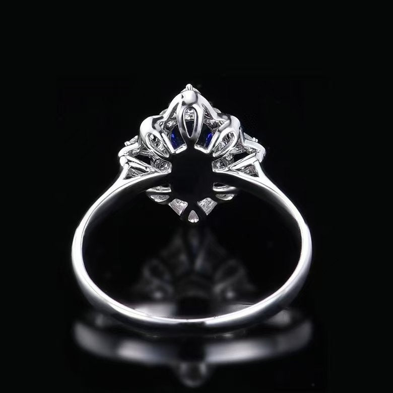 Regina Pendant — view 3