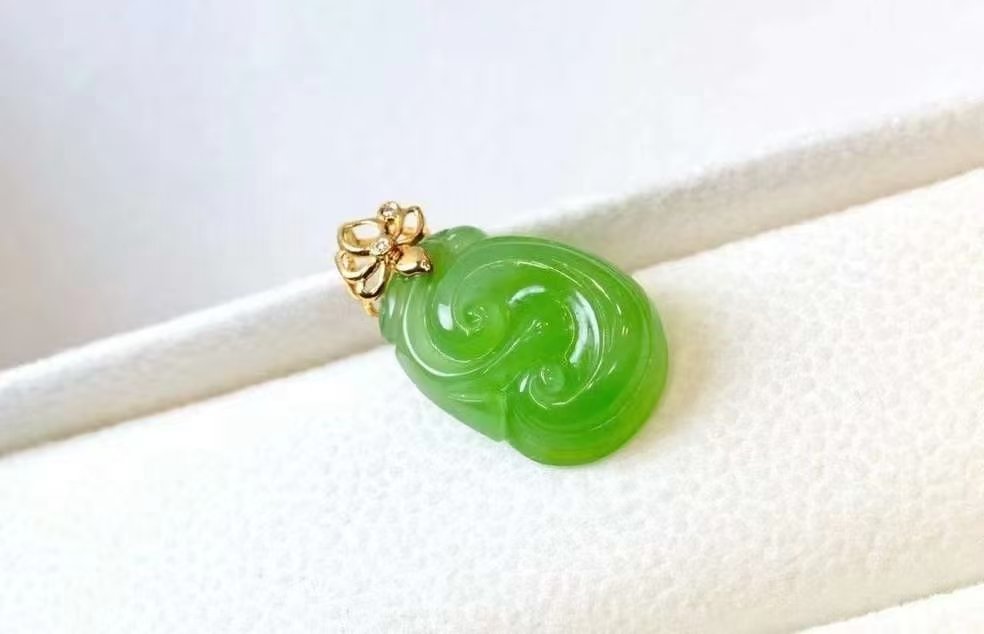 Rosanna Pendant — view 4