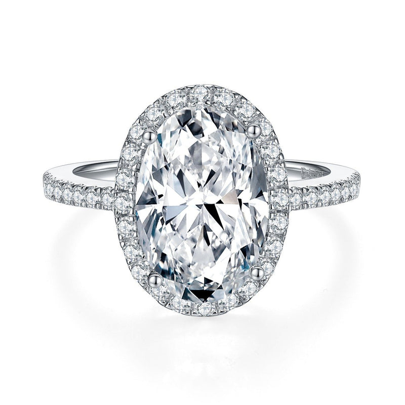 Sabaudia Ring in sterling silver with moissanite