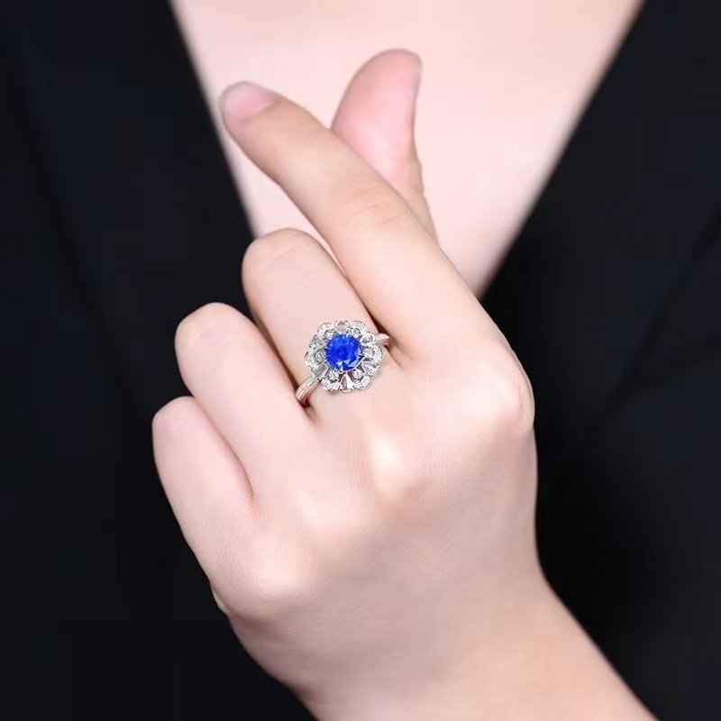 Sara Ring — view 3