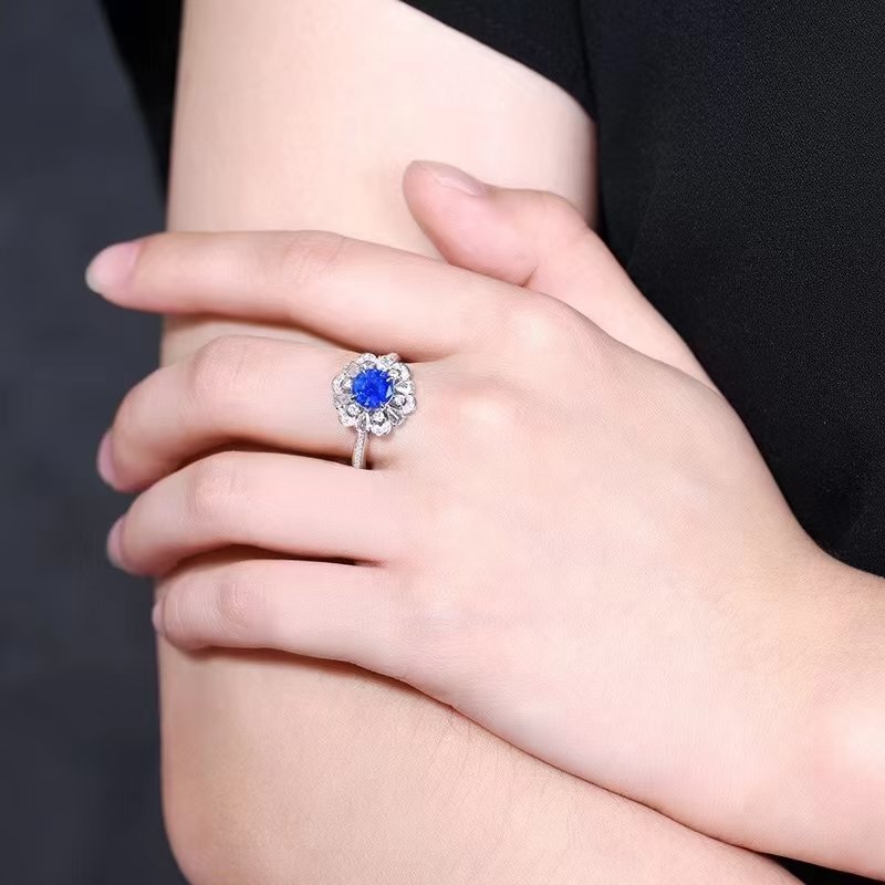 Sara Ring — view 4